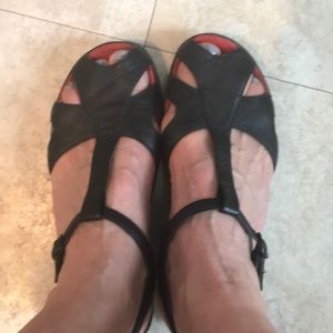 Camper Sandals Black 8.5  39